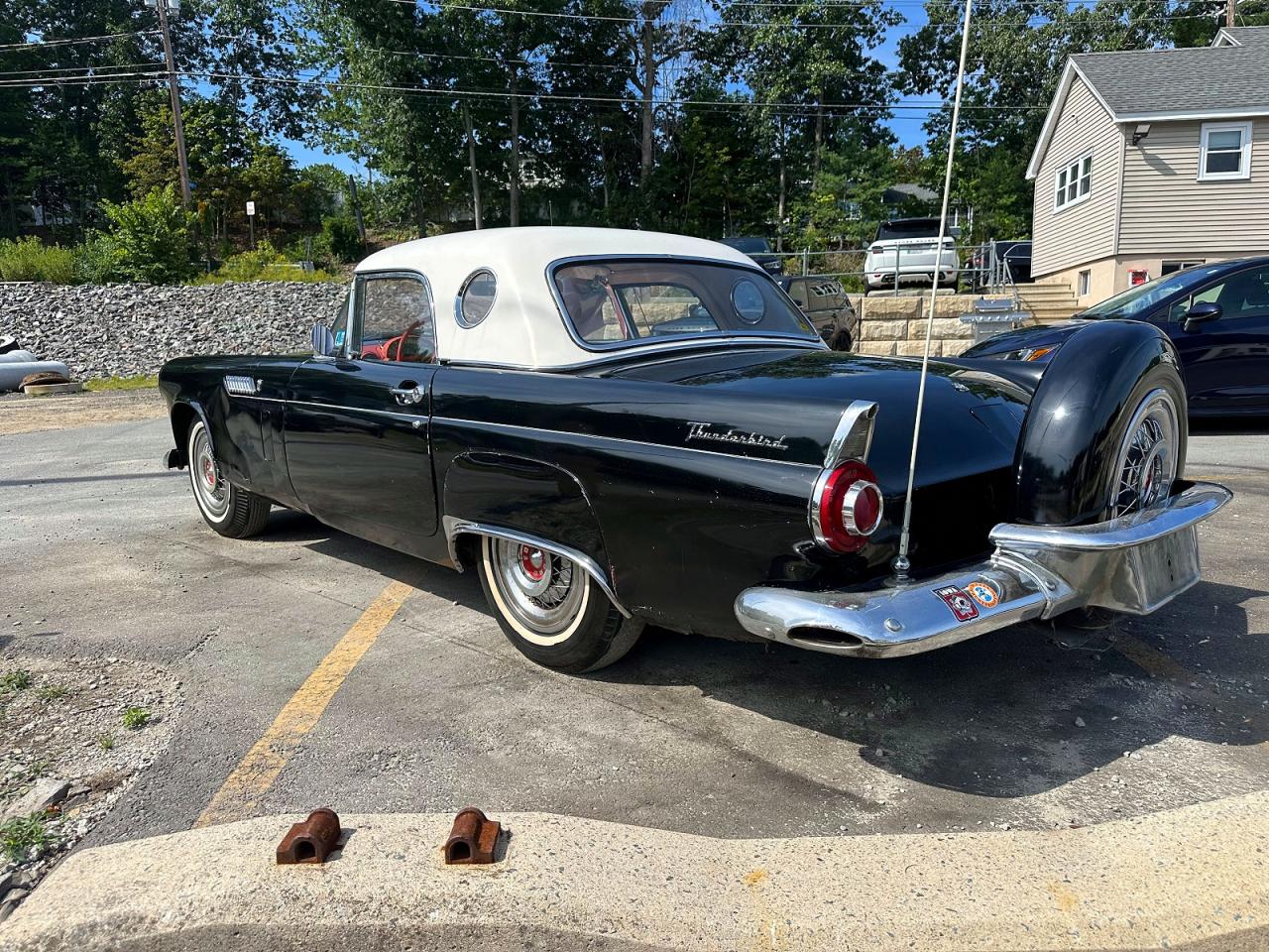 1956 FORD THUNDERBIRD LT